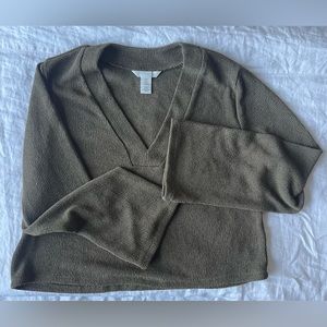 H&M Olive Green Cropped V-Neck Sweater